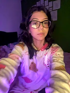 Valen-Foxx online show from 10-11-25, 05:17