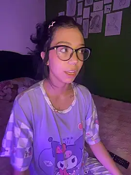 Valen-Foxx online show from 10-16-25, 05:30