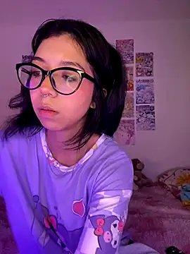 Valen-Foxx online show from 10-25-25, 02:24