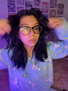 Valen-Foxx online show from 10-28-25, 07:38