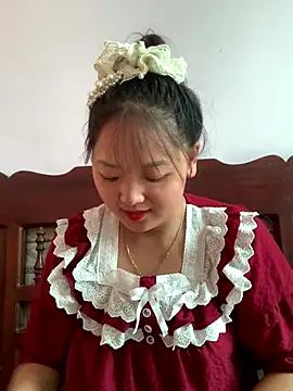 July-y online show from 09-10-25, 02:44