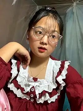 July-y online show from 09-14-25, 03:00