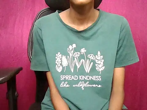 hotie saniya online show from 10-04-25, 02:26