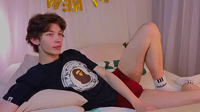  Den1s  online show from 12-18-25, 12:44