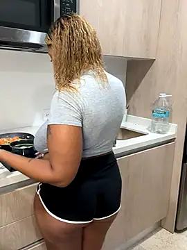 x deluLuz x online show from 10-16-25, 03:07