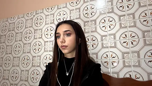 LinaMour online show from 11-05-25, 10:10