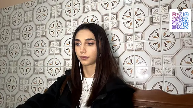 LinaMour online show from 11-28-25, 10:34