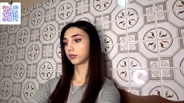 LinaMour online show from 12-15-25, 10:14