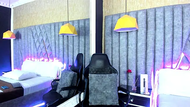 SkylerBloomm online show from 02-15-26, 03:36