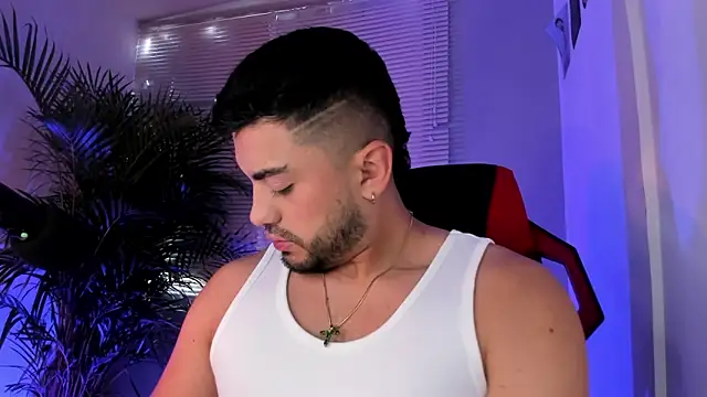 Alexander Diiaz online show from 09-17-25, 11:56