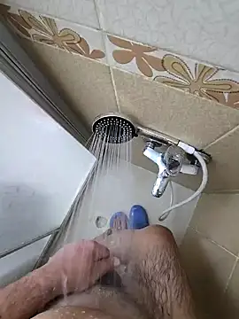 Snapshot of sisman31 chatting on 09-08-25, 05:12 sisman31 online show from 09-08-25, 05:12