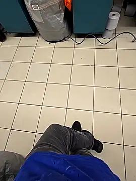 Snapshot of sisman31 chatting on 09-17-25, 07:37 sisman31 online show from 09-17-25, 07:37