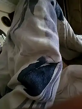 Snapshot of sisman31 chatting on 10-03-25, 11:18 sisman31 online show from 10-03-25, 11:18