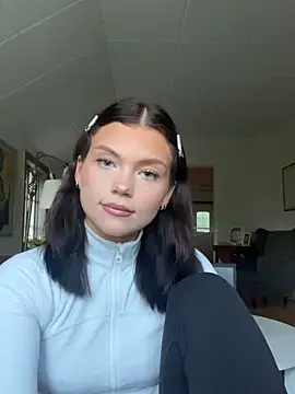 alexapalmqvist online show from 09-13-25, 04:40