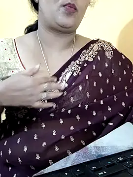 Angel0731 online show from 12-14-25, 05:51