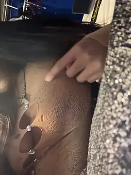 Idonotcherishu online show from 02-18-26, 02:40