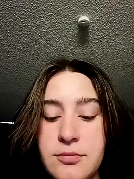 freakylittlebitch69 online show from 10-01-25, 05:41