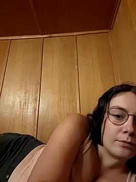 YoungLiisaxx online show from 09-18-25, 06:10