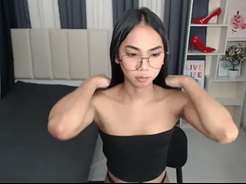 PetiteAsianYuki online show from 10-22-25, 05:30