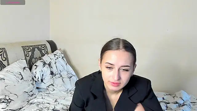 evacooper1 online show from 09-23-25, 04:48