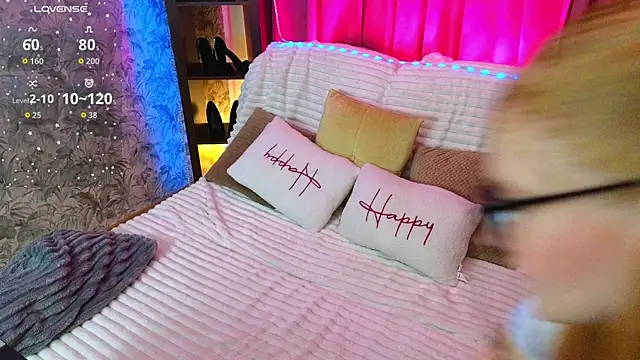 JuliaPowers  online show from 09-29-25, 04:06