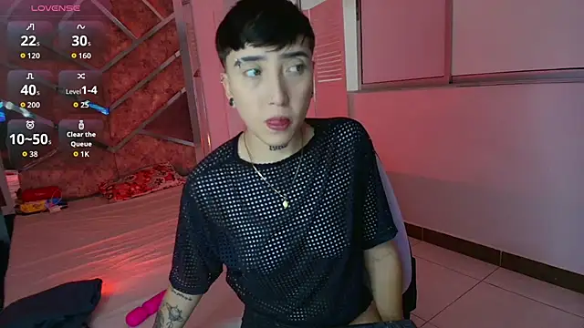 Snapshot of Eryx_Eriscor chatting on 10-20-25, 02:17 Eryx Eriscor online show from 10-20-25, 02:17