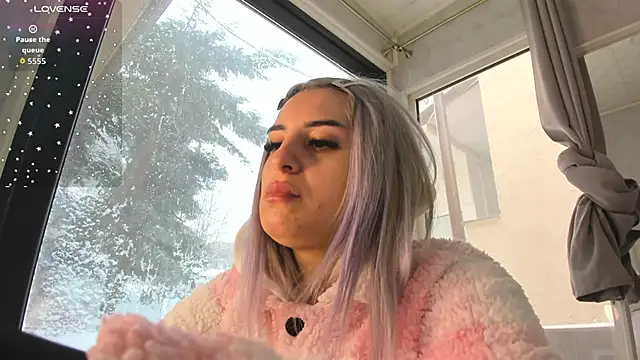 Ella Vee online show from 02-21-26, 07:31