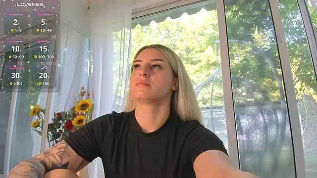 Ella Vee online show from 06-06-26, 05:23