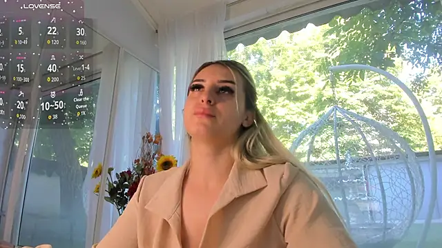 Ella Vee online show from 06-14-26, 05:53