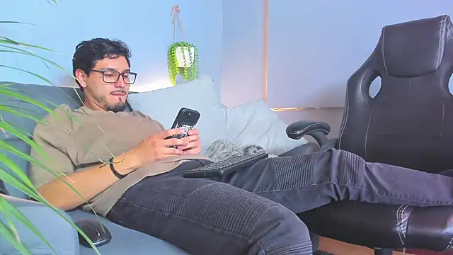 Snapshot of JaackDick_ chatting on 09-16-25, 12:39 JaackDick online show from 09-16-25, 12:39