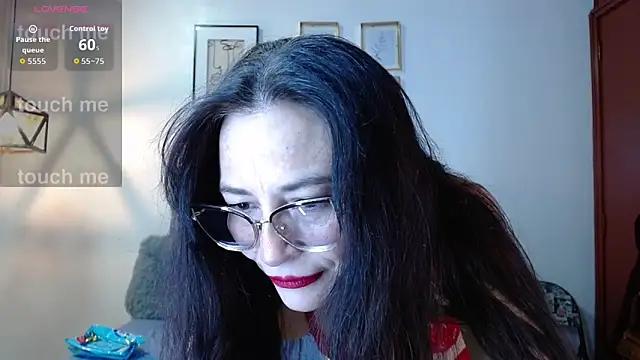 Snapshot of _naomi_s chatting on 04-10-26, 01:38 naomi s online show from 04-10-26, 01:38