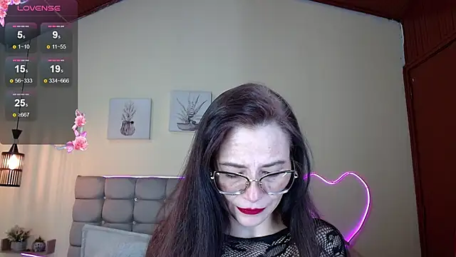  naomi s online show from 06-23-26, 01:31