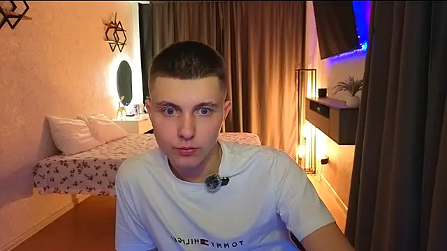 Snapshot of Denisx444 chatting on 02-18-26, 05:20 Denisx444 online show from 02-18-26, 05:20