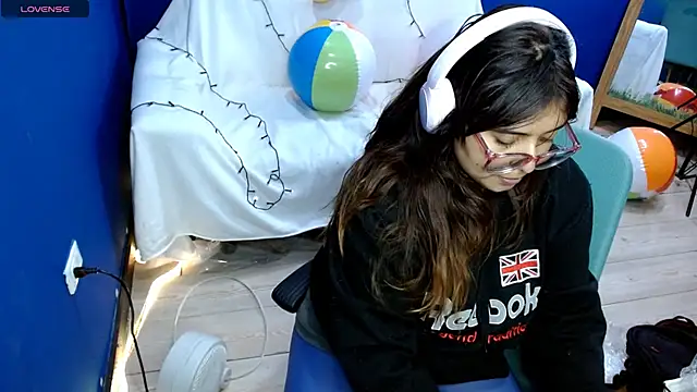 lCherryBlossoml online show from 09-11-25, 11:27