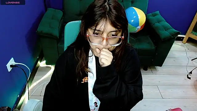 lCherryBlossoml online show from 09-18-25, 02:19