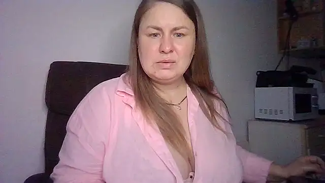 Snapshot of MartaXLove chatting on 09-29-25, 04:01 MartaXLove online show from 09-29-25, 04:01