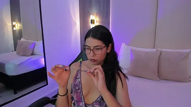 desireee  online show from 02-17-26, 12:23