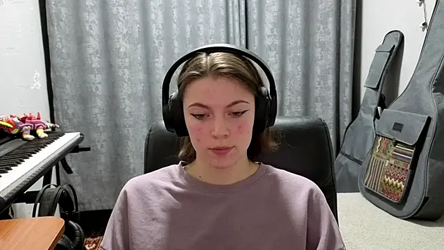 CutieAnny online show from 05-02-26, 09:09