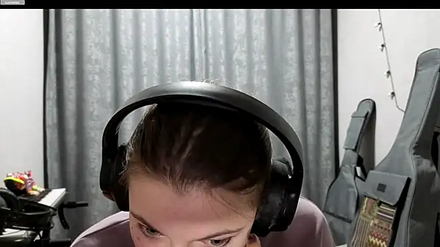 CutieAnny online show from 05-04-26, 08:05