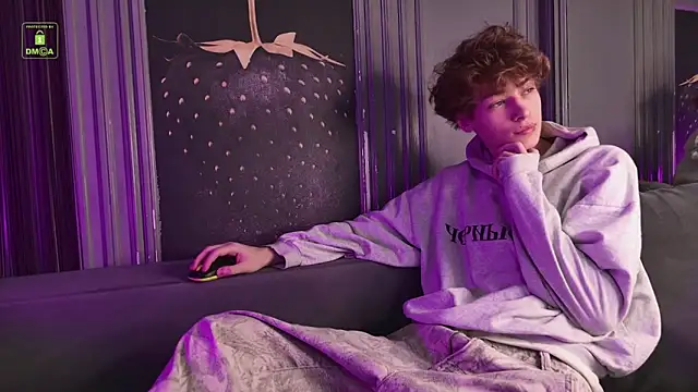 Snapshot of Kevin_Garsia chatting on 03-07-26, 09:34 Kevin Garsia online show from 03-07-26, 09:34