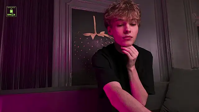 Snapshot of Kevin_Garsia chatting on 03-25-26, 04:18 Kevin Garsia online show from 03-25-26, 04:18