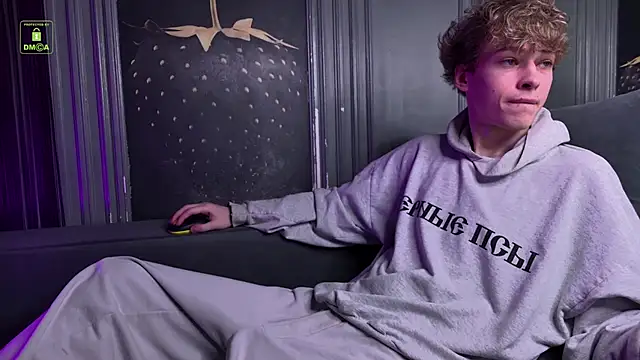 Snapshot of Kevin_Garsia chatting on 04-15-26, 08:31 Kevin Garsia online show from 04-15-26, 08:31