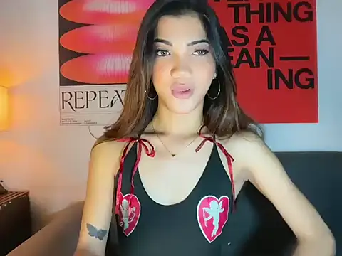 CassieSommereux online show from 02-12-26, 06:52