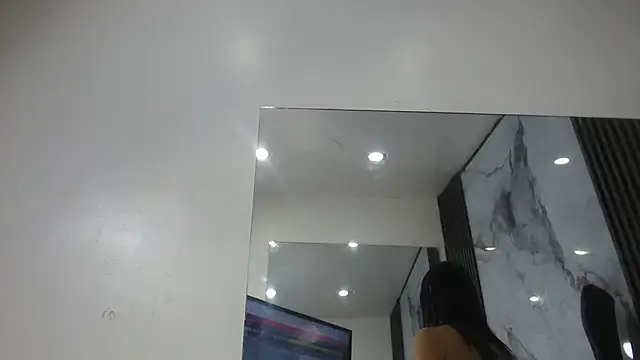 CamelyHott online show from 10-11-25, 06:50