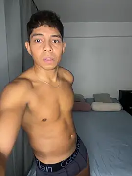 eduin069 online show from 09-22-25, 12:07