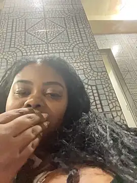 LunaSthena online show from 11-20-25, 12:11