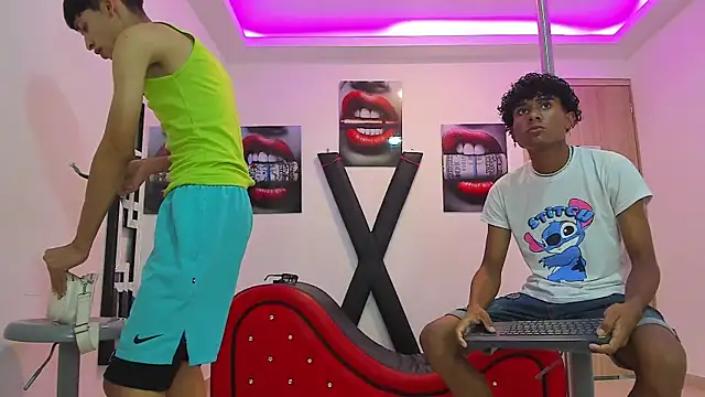 LONDON BOYS1 online show from 09-16-25, 07:20