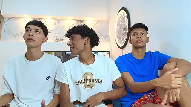 LONDON BOYS1 online show from 10-05-25, 01:15