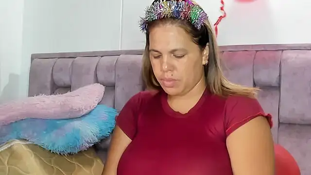 Alexa-Hunter online show from 09-20-25, 02:40