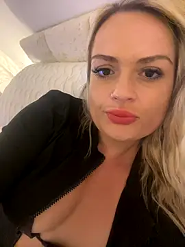 Seductive-SkyeXXX online show from 09-16-25, 05:47